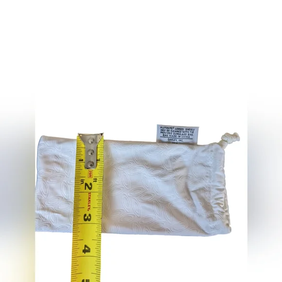 Oakley White Sunglasses Case And Protective Pouch - Picture 6 of 8